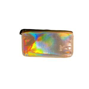 Women’s wallet In Good Condition 8” W X 4” L